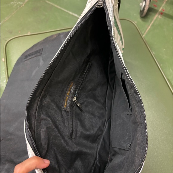 ANGKOR RECYCLED Fish Crossbody unused bag from Cambodia. - Picture 7 of 7